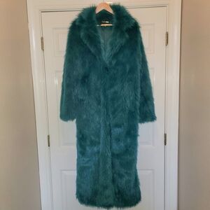 SUPER soft and FUN Faux Fur maxi coat!  Emerald green Large